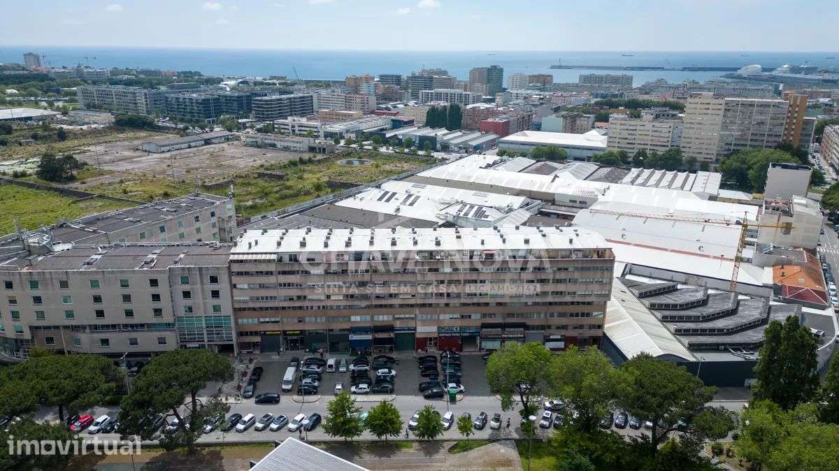 T2+2 c/ Varanda em Matosinhos Sul (1500m Praias) - View 2