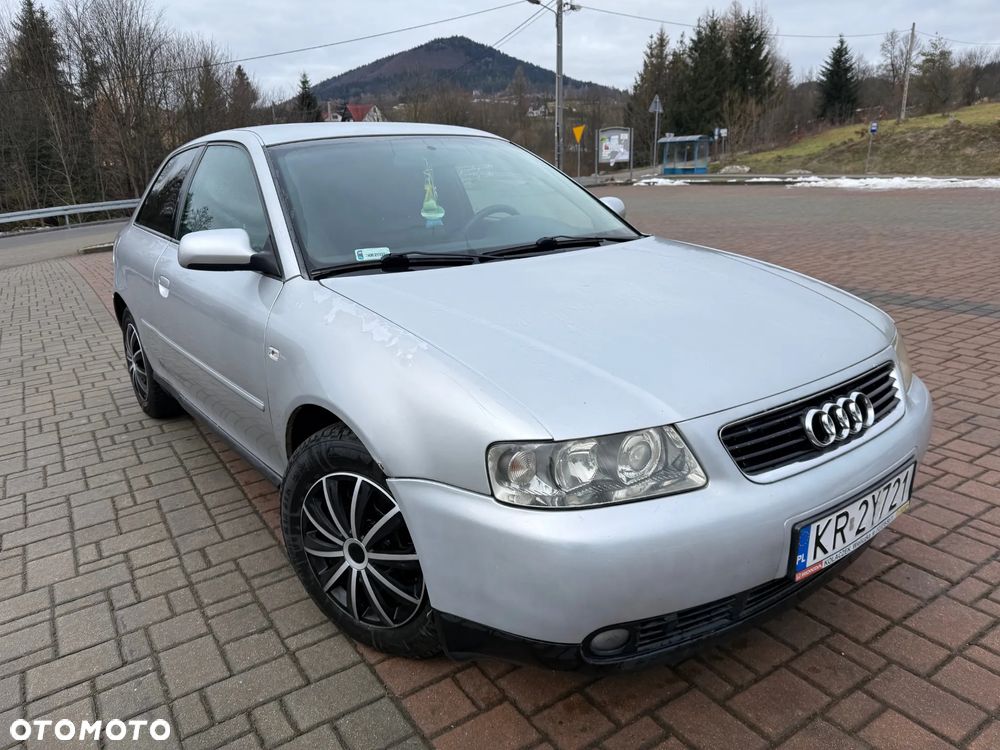 Audi A3 3-drzwiowe 1.6 Ambition - 3