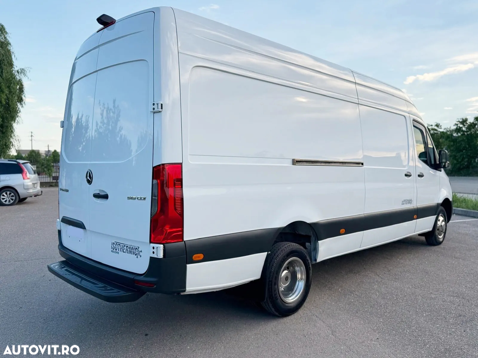Mercedes-Benz Sprinter - 14