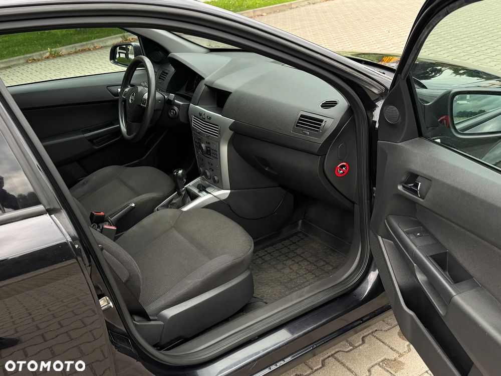 Opel Astra 1.4 Enjoy - 19