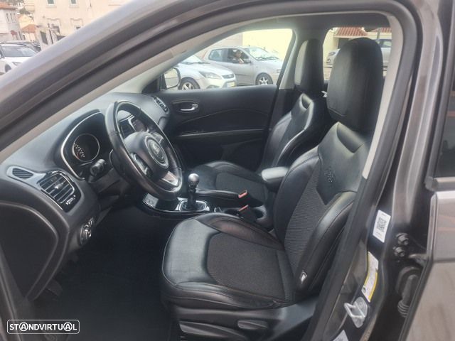 Jeep Compass 1.6 M-Jet Limited - 26