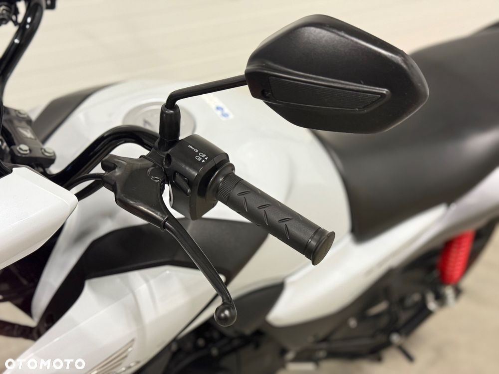 Honda CB - 23