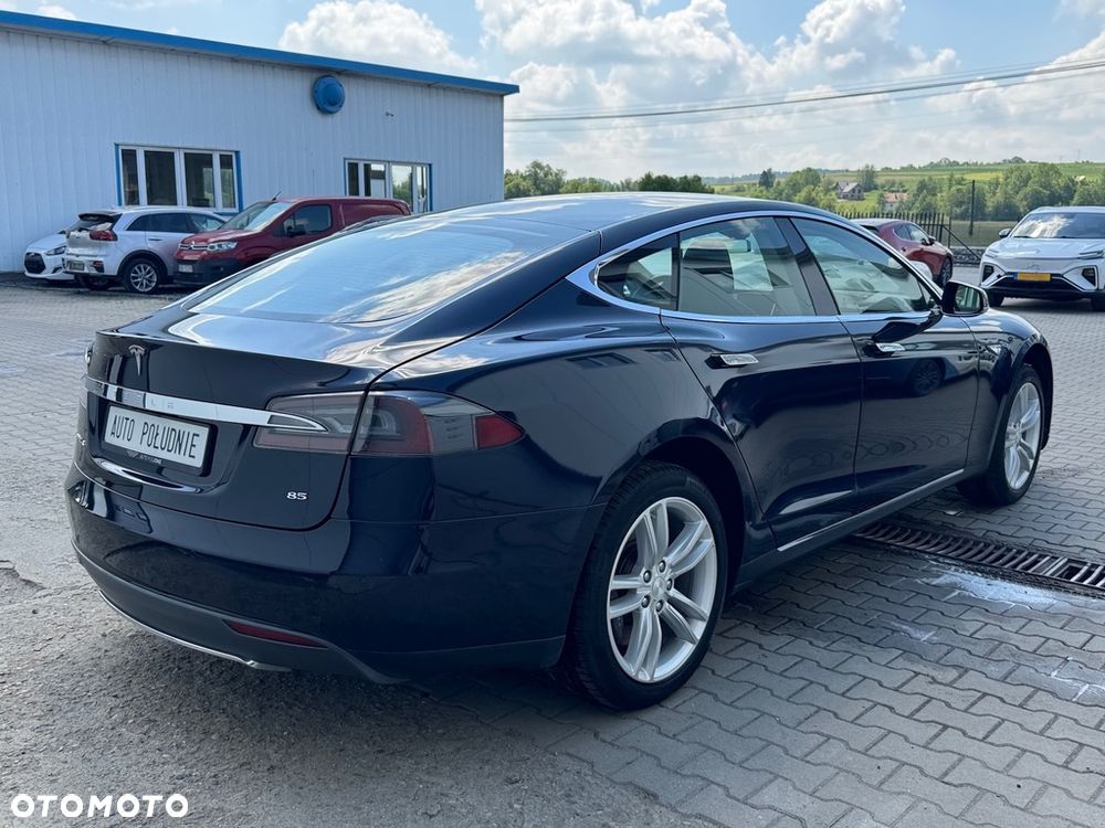 Tesla Model S 85 - 3