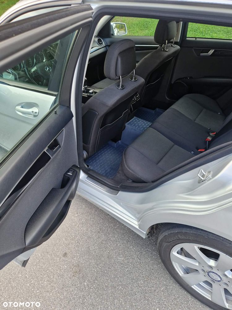 Mercedes-Benz Klasa C 200 (BlueEFFICIENCY) - 15