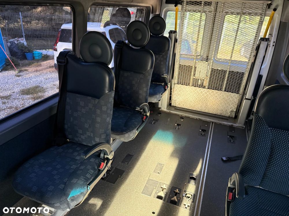Mercedes-Benz Sprinter - 8