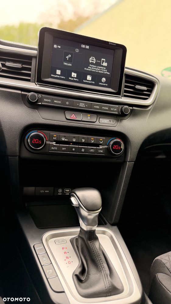 Kia Ceed 1.4 T-GDI DCT OPF Platinum Edition - 38