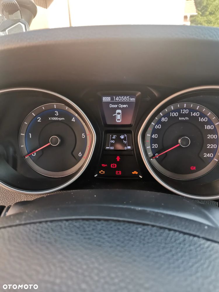 Hyundai i30 i30cw 1.4 CRDi Advantage - 3