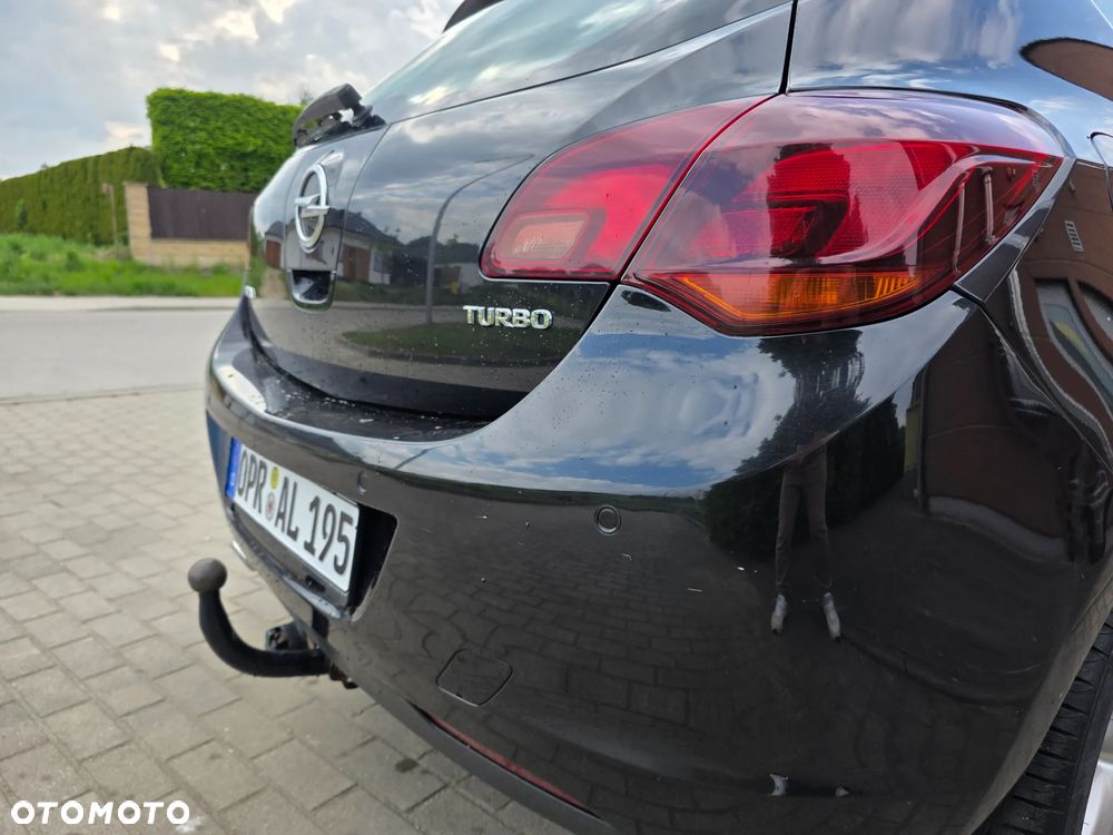 Opel Astra 1.4 Turbo Cosmo - 11