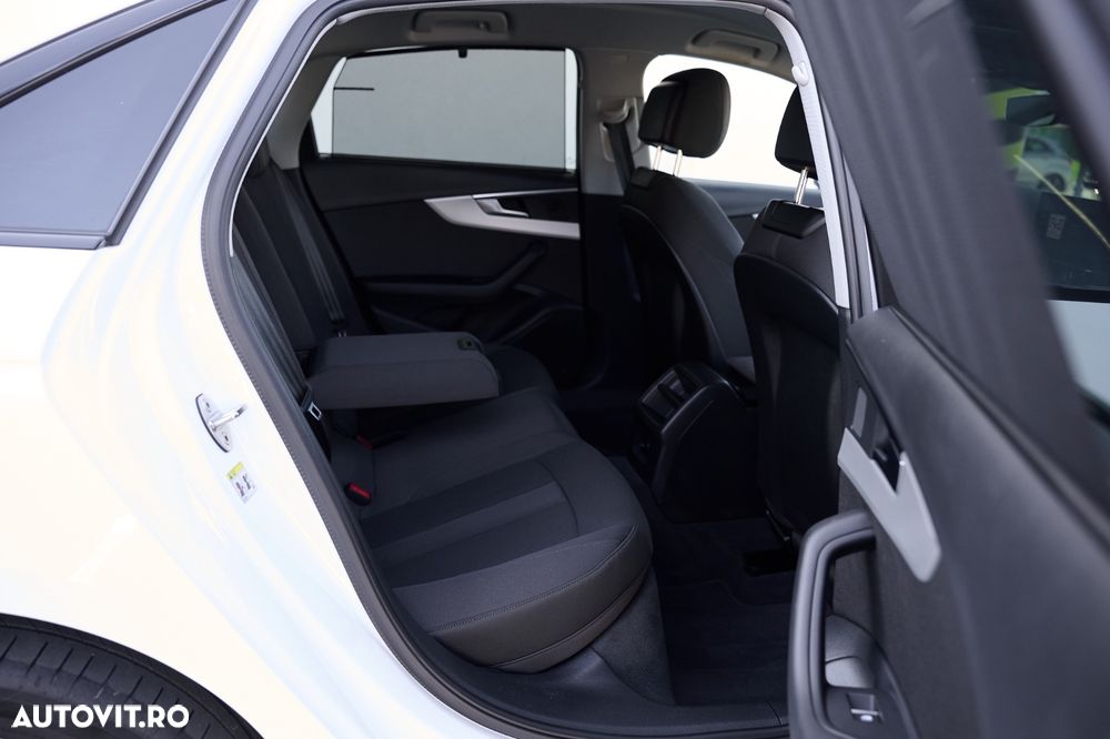Audi A4 Limuzina 35 TDI S tronic MHEV Basic - 18
