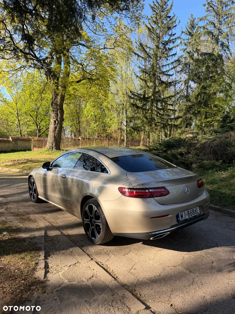Mercedes-Benz Klasa E 200 4-Matic 9G-TRONIC - 4