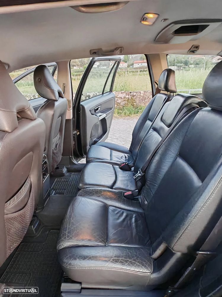 Volvo XC 90 2.4 D5 7L Nivel 3 Auto. - 16