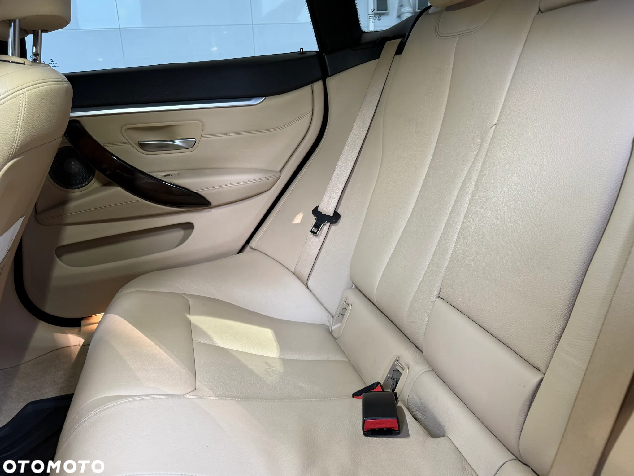 BMW Seria 4 435i Gran Coupe - 16