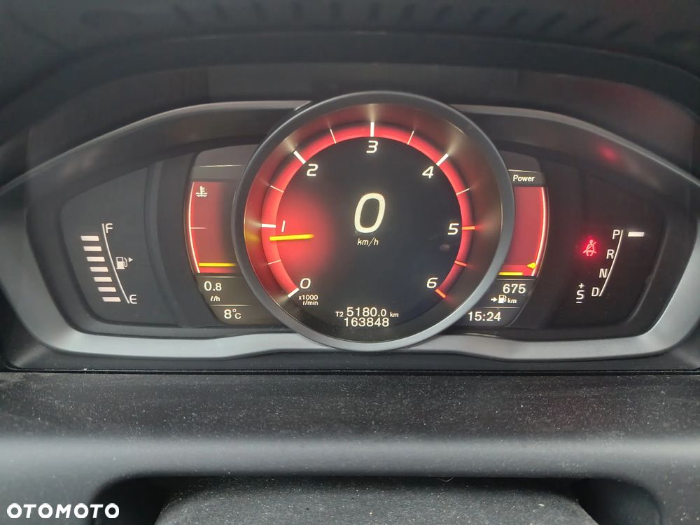 Volvo XC 60 D3 Geartronic Momentum - 8