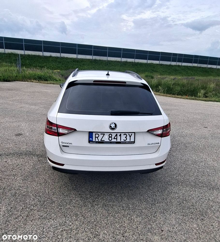 Skoda Superb 2.0 TDI Active - 14