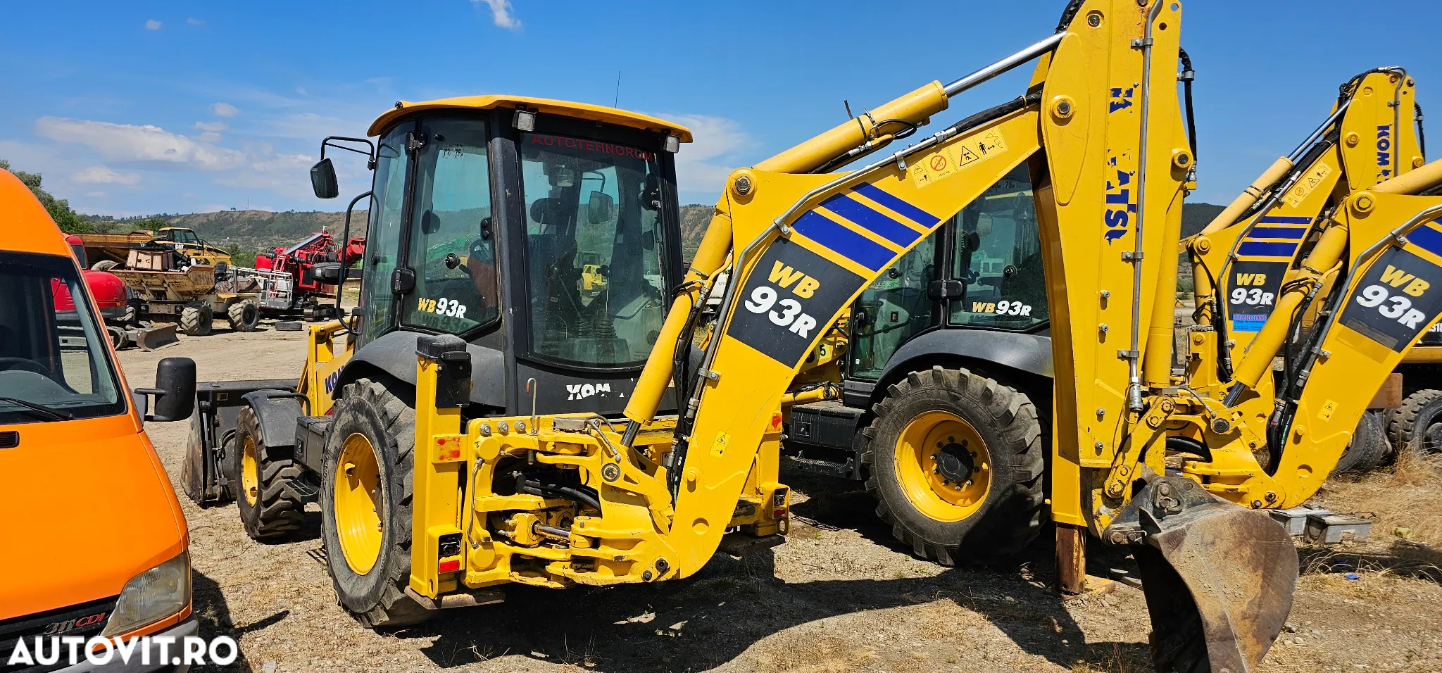 Komatsu WB 93 R Buldoexcavator - 9