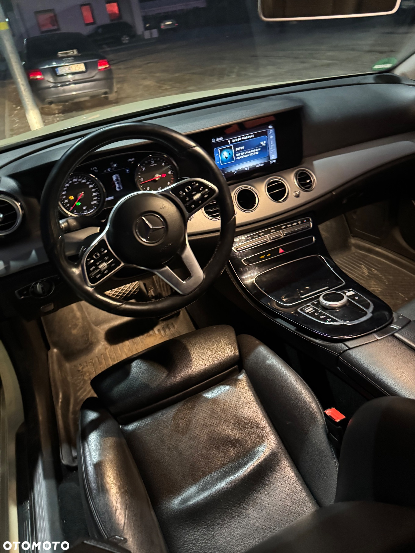 Mercedes-Benz Klasa E 200 d 9G-TRONIC Avantgarde - 18
