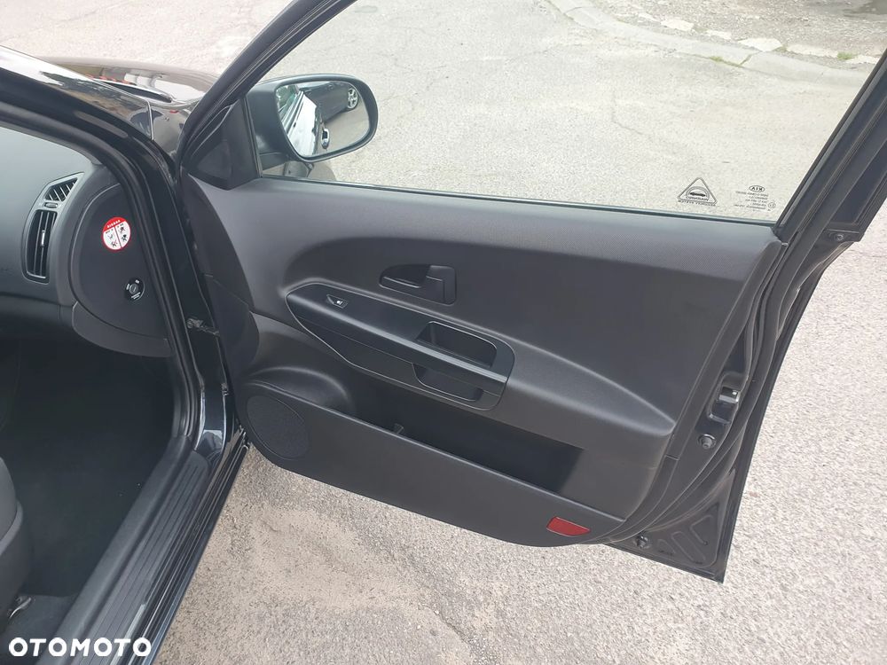 Kia Ceed 1.4 CVVT Attract - 14