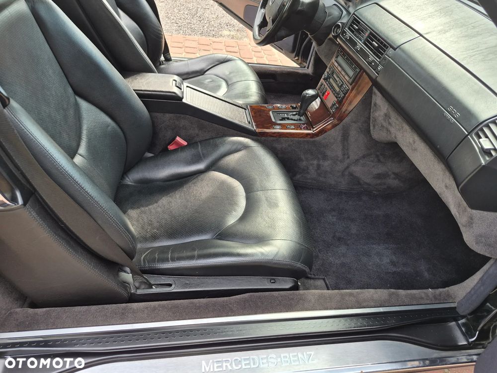 Mercedes-Benz SL - 22