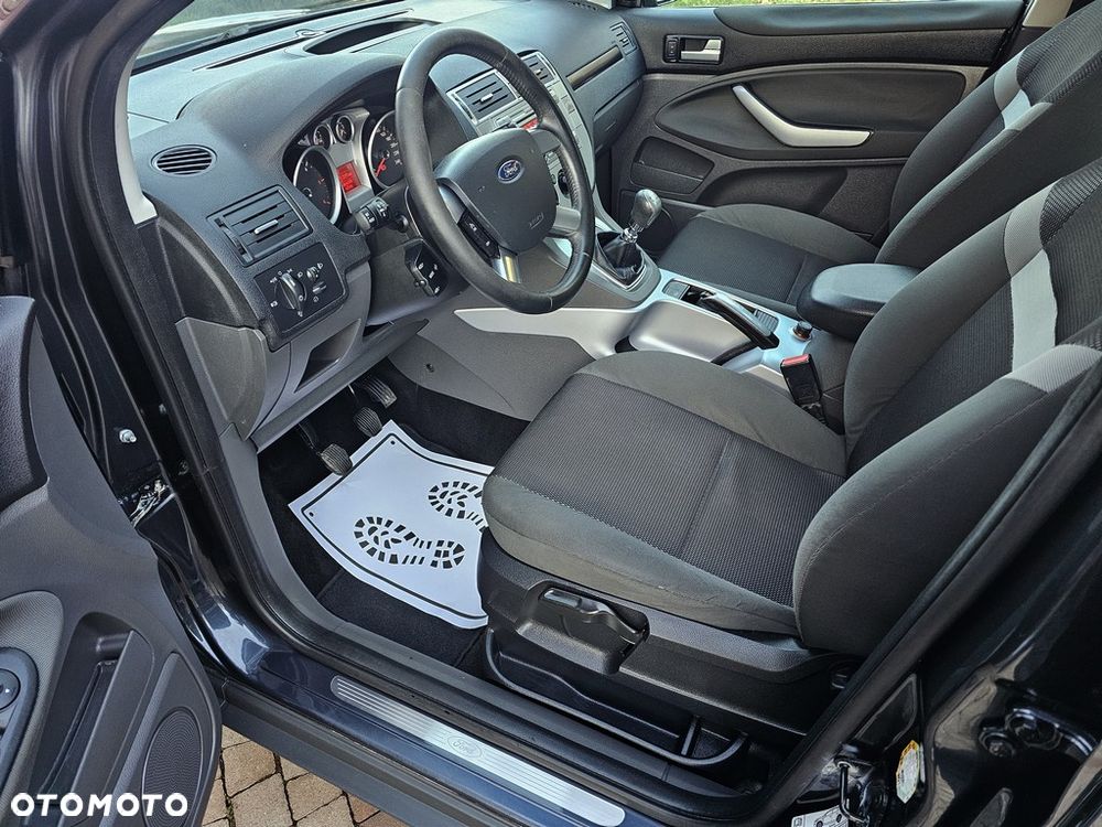 Ford Kuga 2.0 TDCi 2x4 Trend - 7