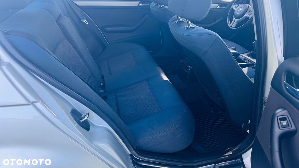 BMW Seria 3 330d - 5