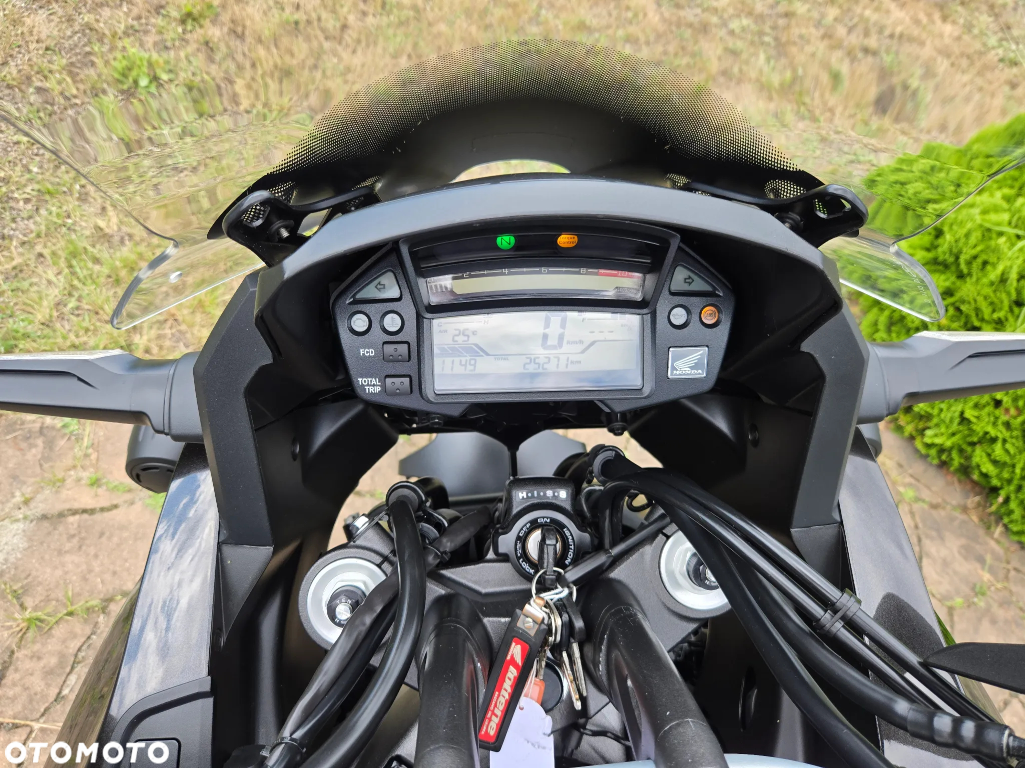 Honda VFR - 15