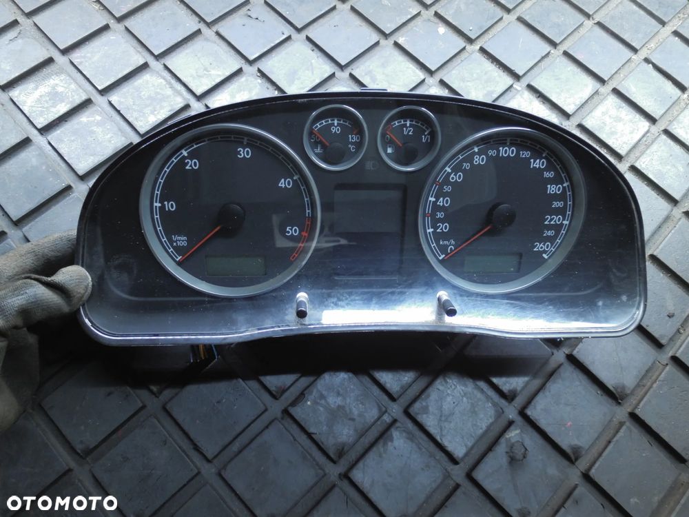 VW PASSAT B5 FL 1,9 TDI LICZNIK ZEGARY 3B0920827A  POSIADAM 3 SZT - 4
