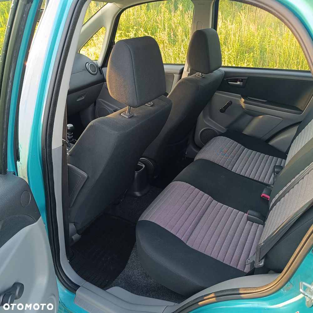 Suzuki SX4 1.9 DDiS DPF 4x2 Comfort - 6