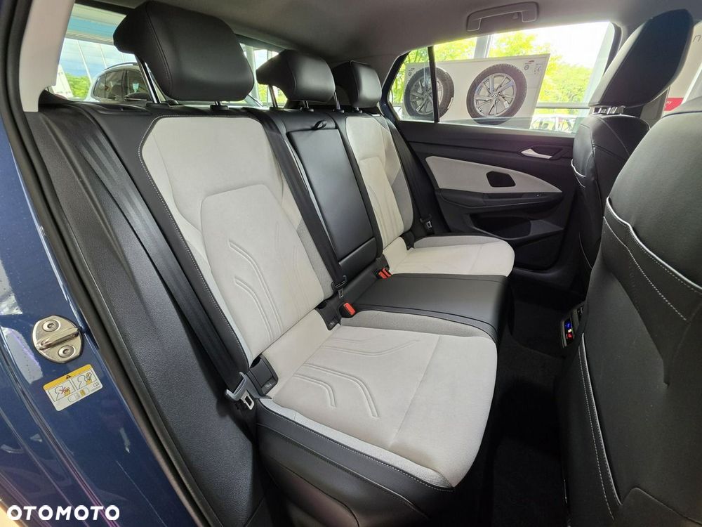 Volkswagen Golf - 13