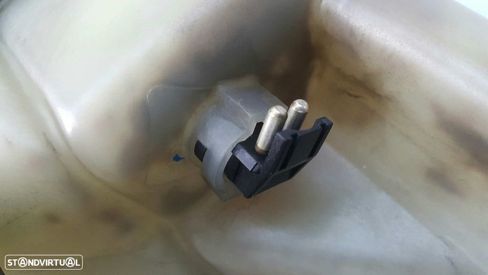 DEPOSÍTO DE EXPANSÃO MERCEDES CLASE E (W210) BERLINA 420 (210.072) - 2