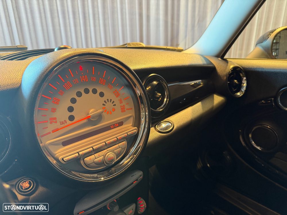 MINI 3 Portas Cooper D - 14