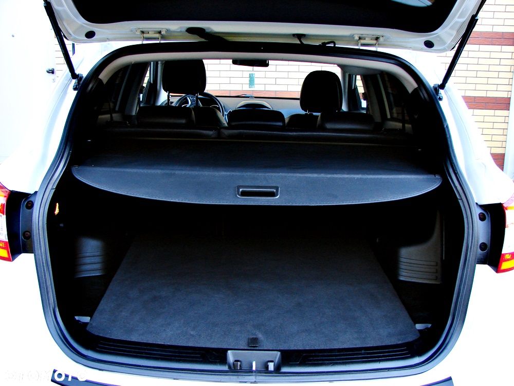 Hyundai ix35 1.6 2WD Fifa World Cup Edition - 18