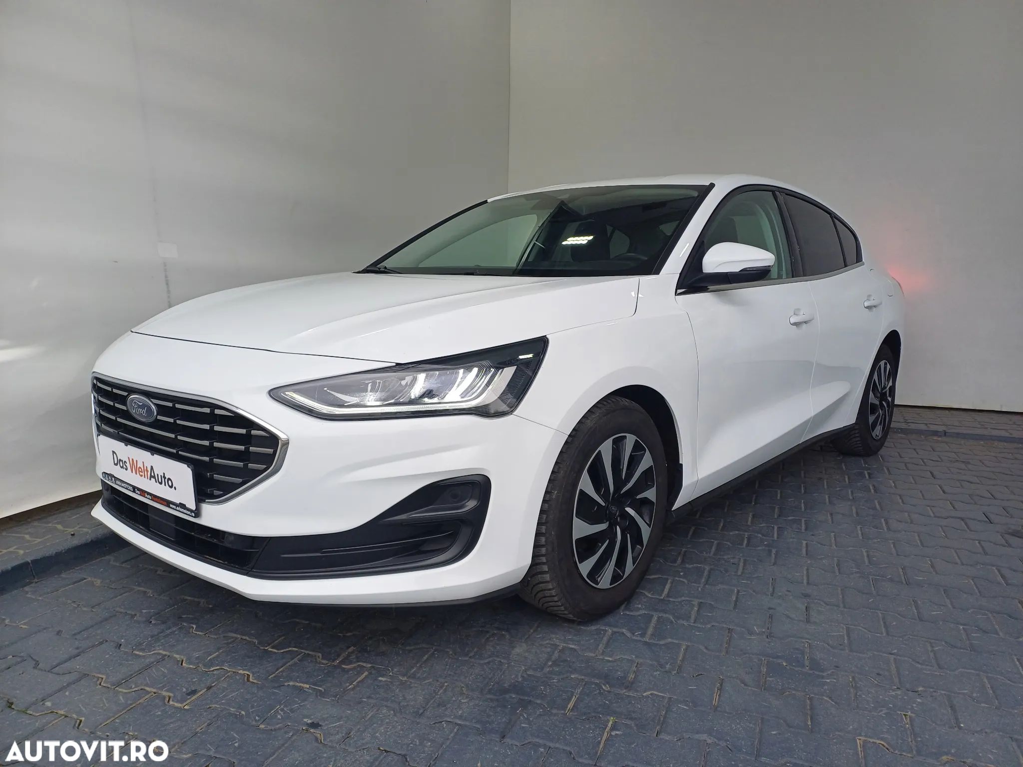 Ford Focus 1.0 EcoBoost Titanium Business - 1