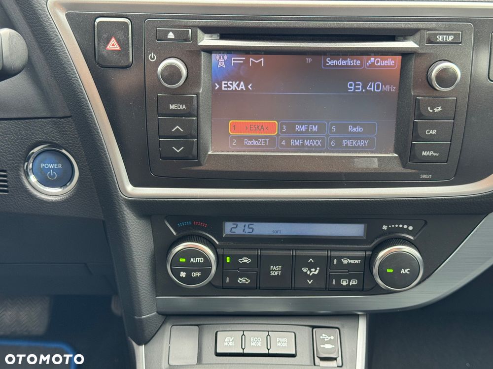 Toyota Auris - 22