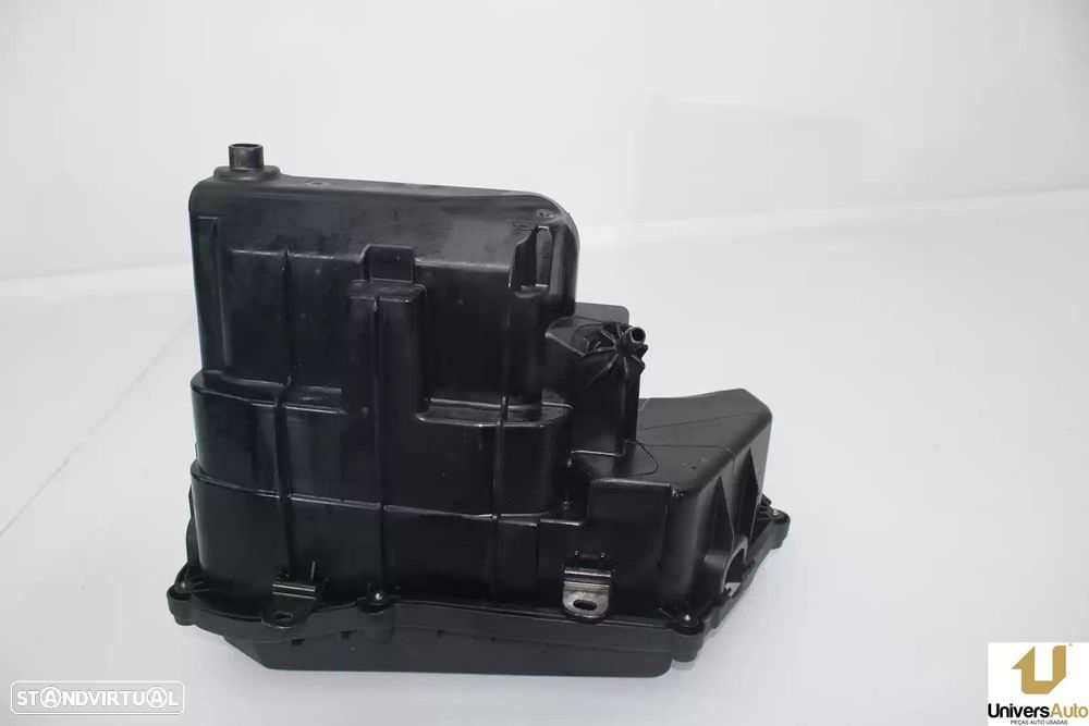 TAMPA BMW 1 2018 -CARCASA DE FUSIBLES - 2