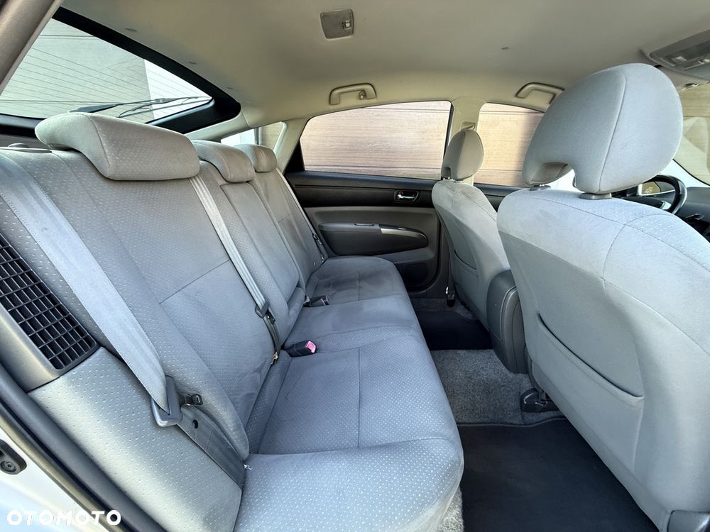 Toyota Prius 1.5 VVT-i Sol - 23