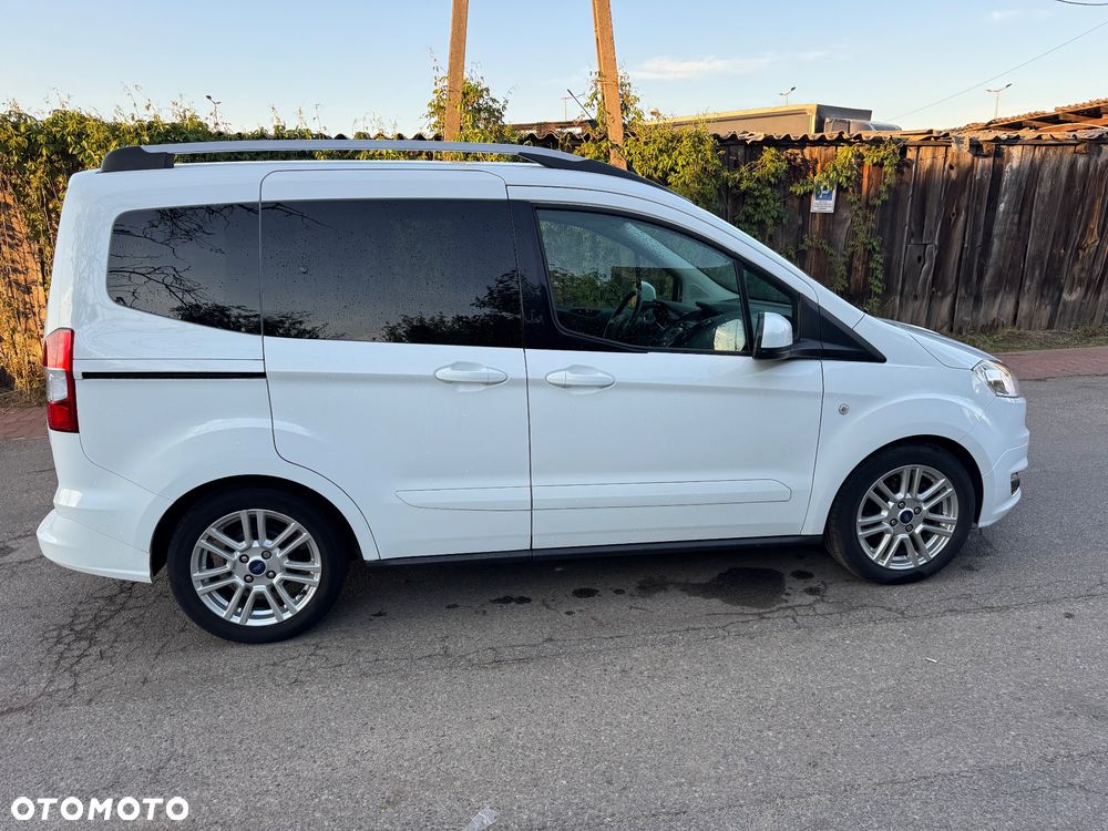 Ford Tourneo Courier 1.0 EcoBoost S&S Titanium - 5