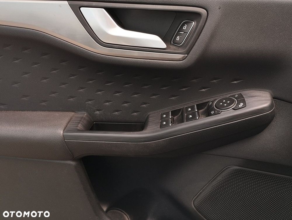 Ford Kuga 1.5 EcoBoost FWD Titanium X - 14