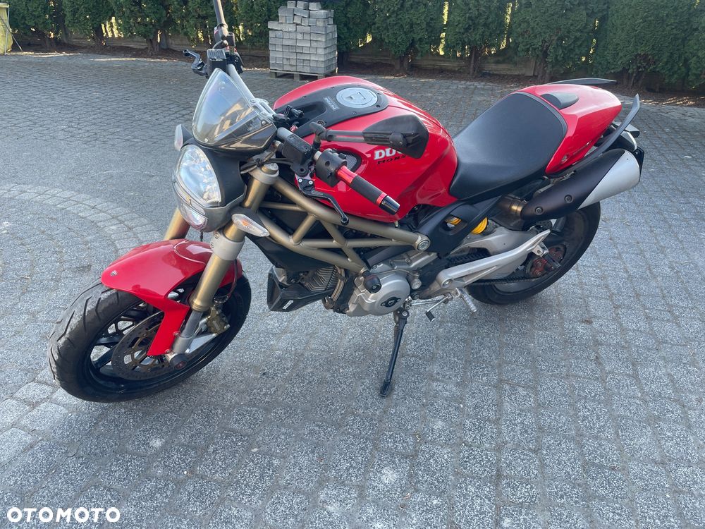 Ducati Monster - 1