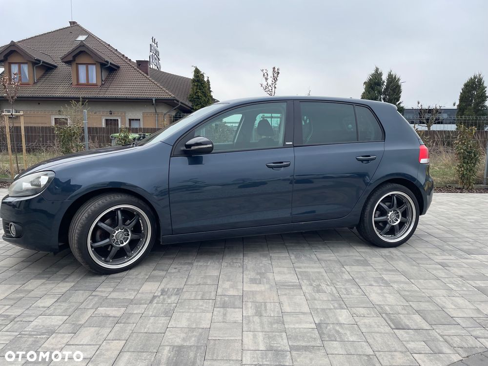 Volkswagen Golf 1.6 TDI DPF Highline - 6