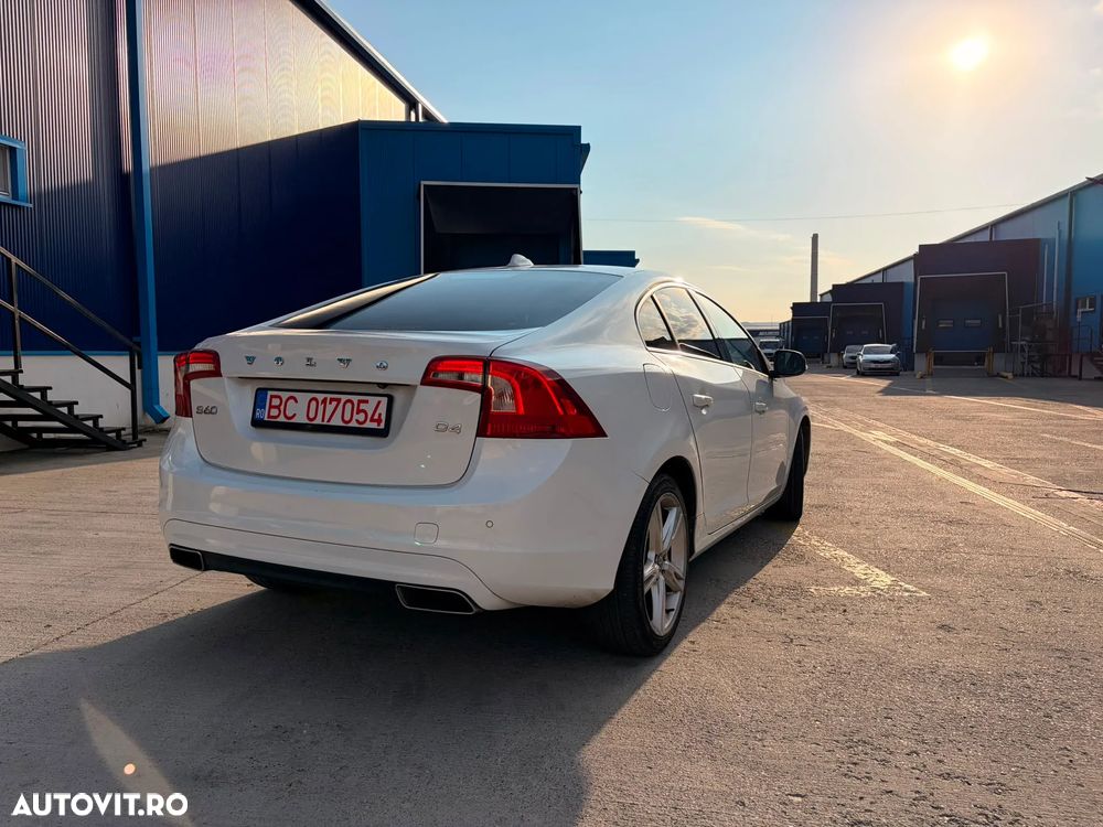Volvo S60 D4 Geartronic Summum - 6