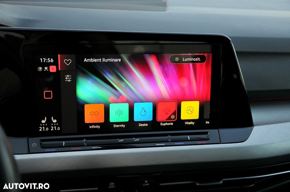 Volkswagen Golf 2.0 TDI DSG Life - 13