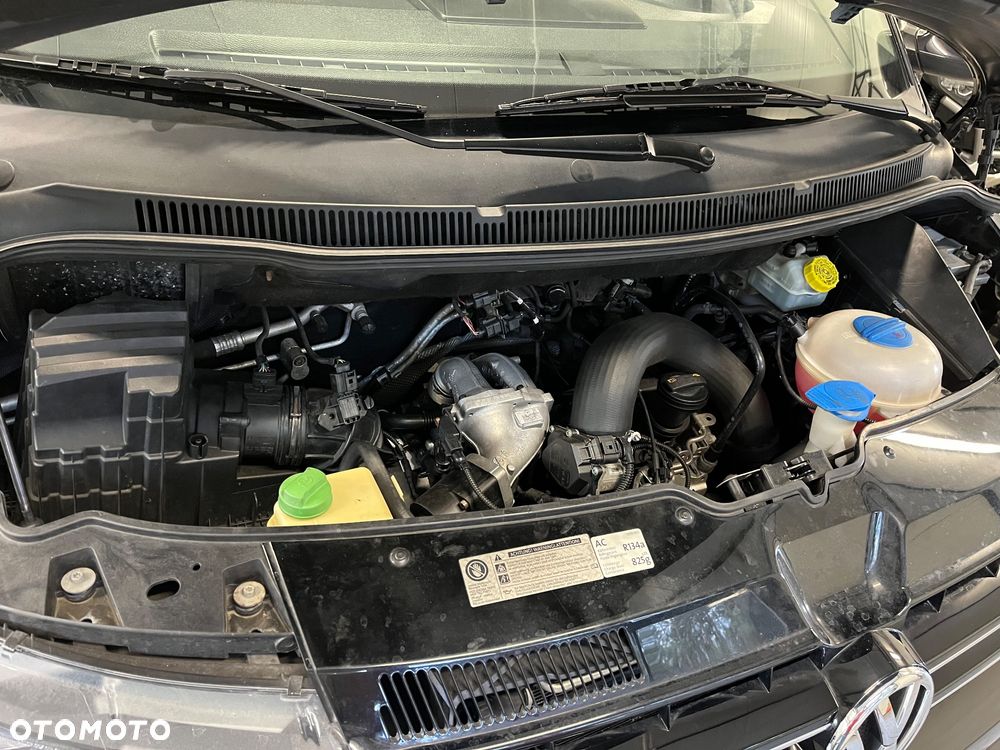 Volkswagen Multivan - 39