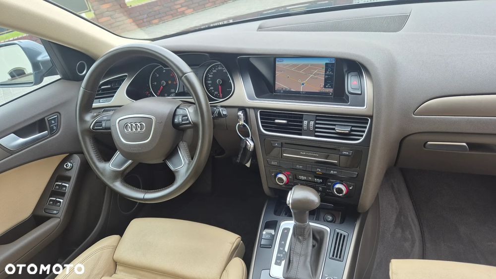 Audi A4 Avant 2.0 TDI DPF clean diesel multitronic Ambiente - 17