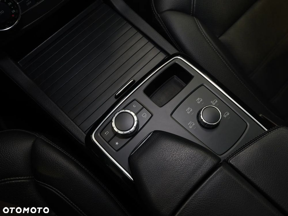 Mercedes-Benz GLE 250 d 4-Matic - 28