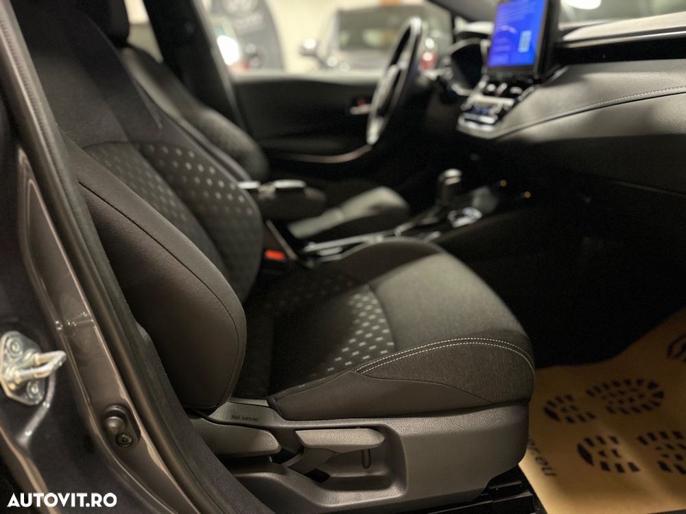 Toyota Corolla 1.8 Comfort - 28