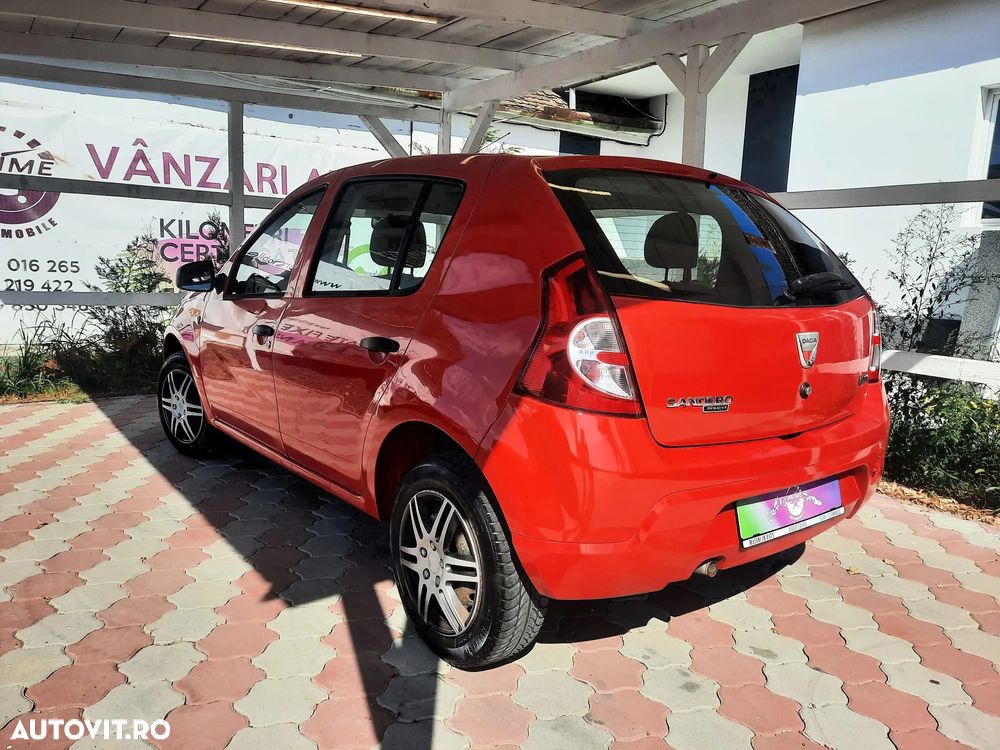 Dacia Sandero - 5