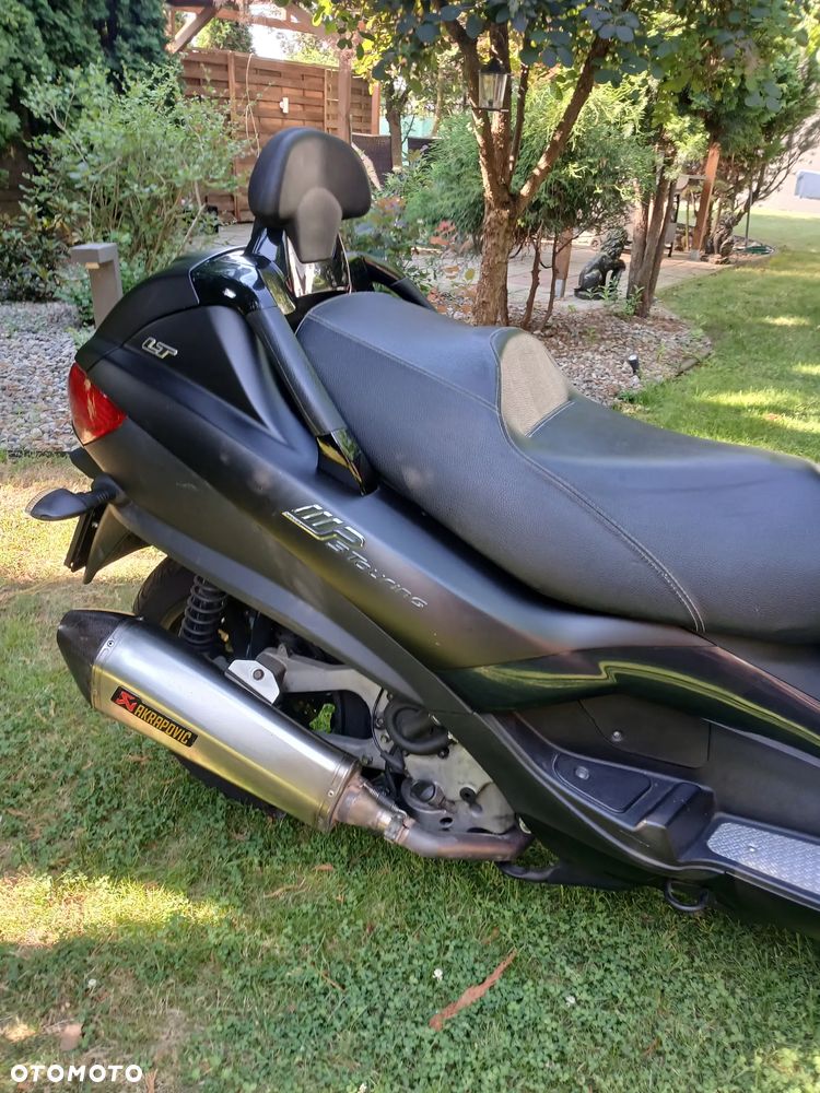 Piaggio MP-3 - 21