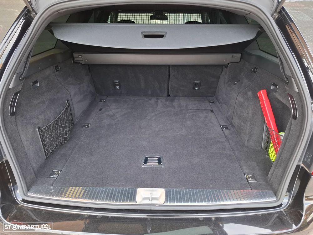 Mercedes-Benz E 300 Bluetec Hybrid Avantgarde - 52