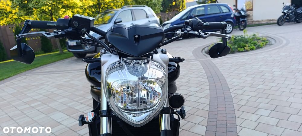 Yamaha FZ6 - 18
