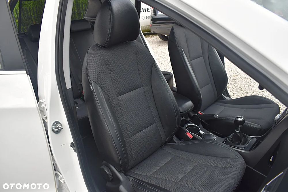 Hyundai i30 1.6 D Premium - 20